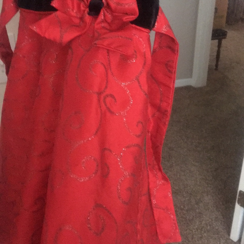 Dress - Picture 3 of 3